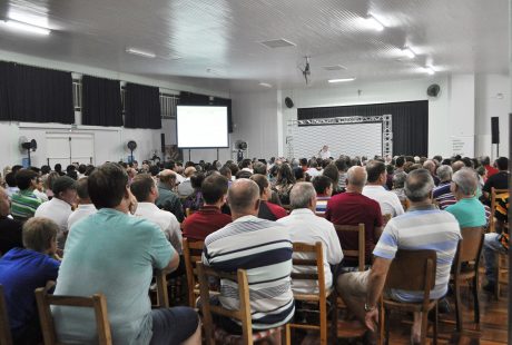 Assembleia do Sicredi registra grande número de participantes em Não-Me-Toque