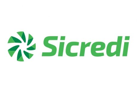 Sicredi supera marca de R$ 100 bilhões em crédito para associados